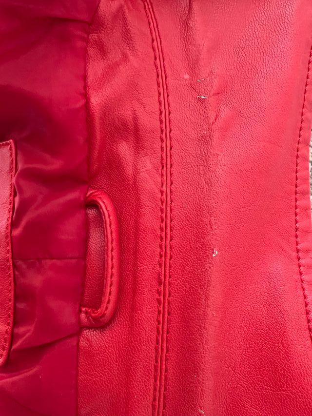 Cazadora polipiel roja efecto piel Talla M