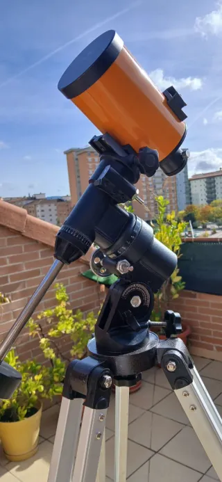 Telescopio D:90mm F:500mm f/5.6