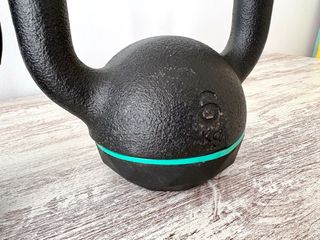Kettlebell pesa rusa 12 8 6 kg Decathlon DOMYOS