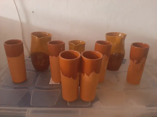 Jarras y Vasos de Cerámica