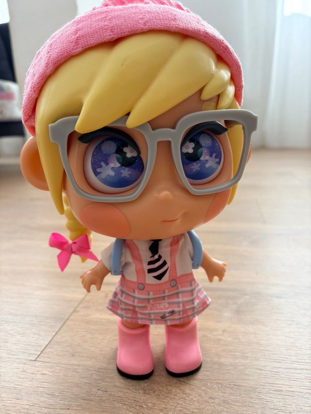 Muñeca Trottie Lucy 25 cm