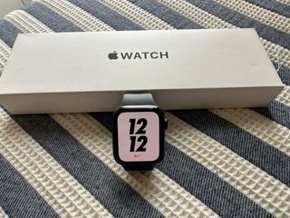 Apple Watch SE 2 44mm