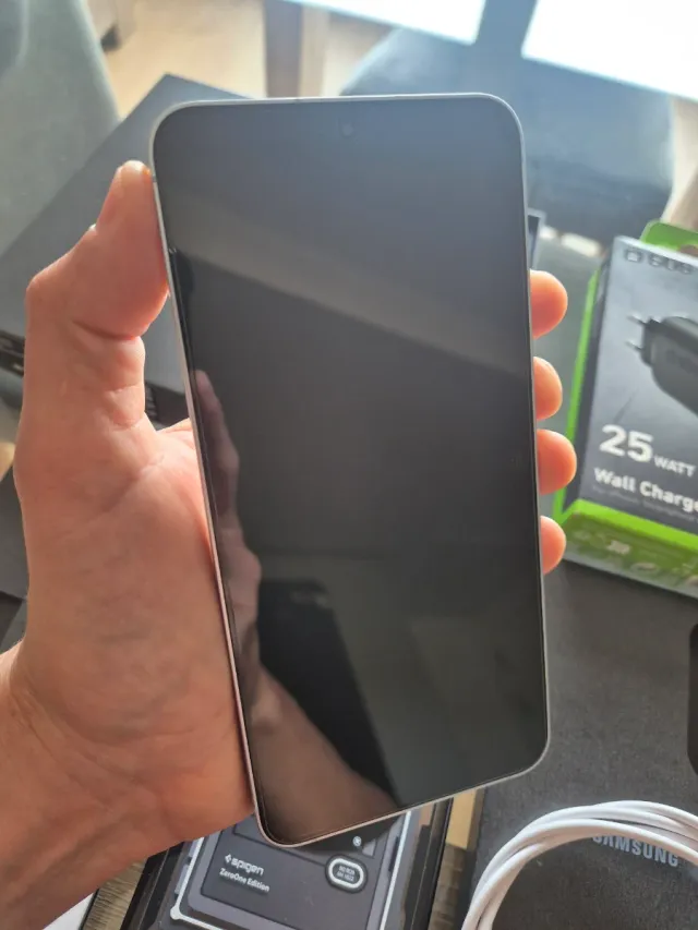 Samsung Galaxy S25+ 512GB + accesorios