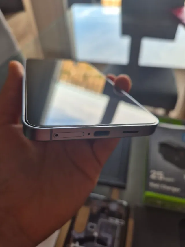 Samsung Galaxy S25+ 512GB + accesorios