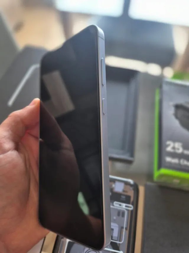 Samsung Galaxy S25+ 512GB + accesorios