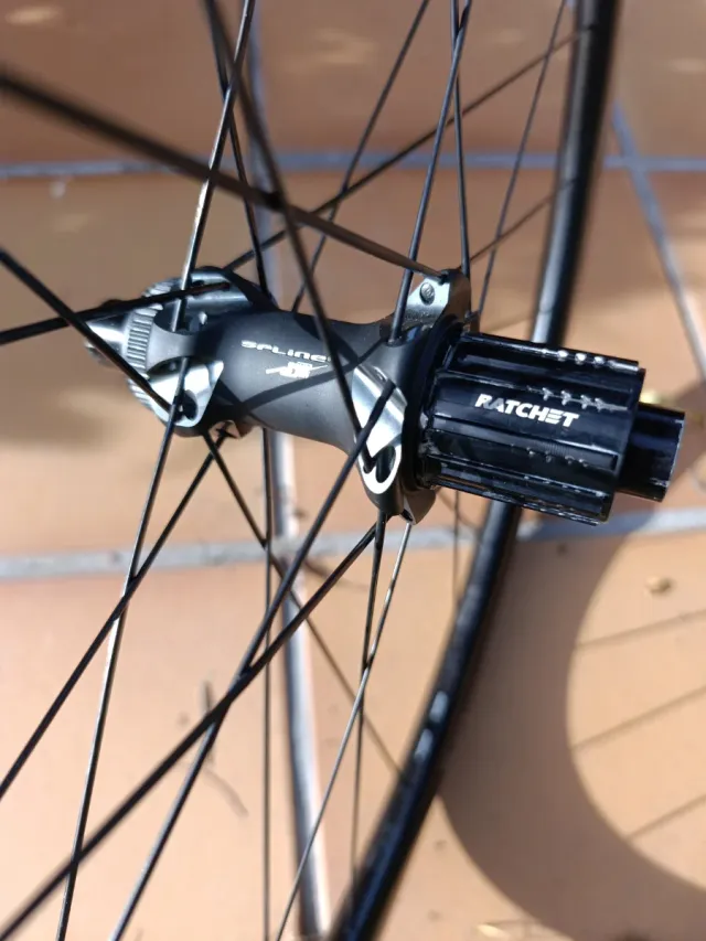 Ruedas DT SWISS RC 1400 SPLINE