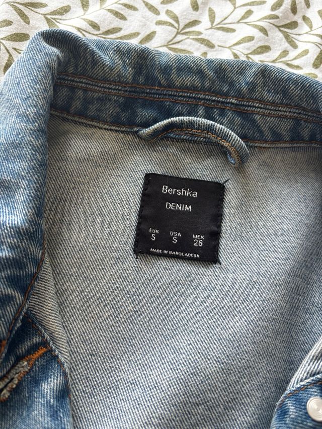 Cazadora Denim Oversize Bershka Talla S