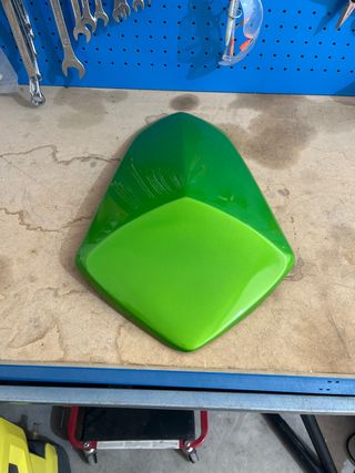 Tapa colín Kawasaki Z750 .