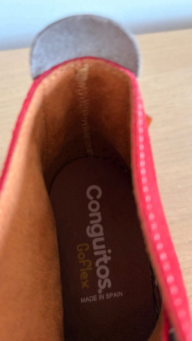 Botines rojos de ante