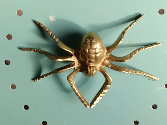 Araña / tarántula / spider de latón vintage