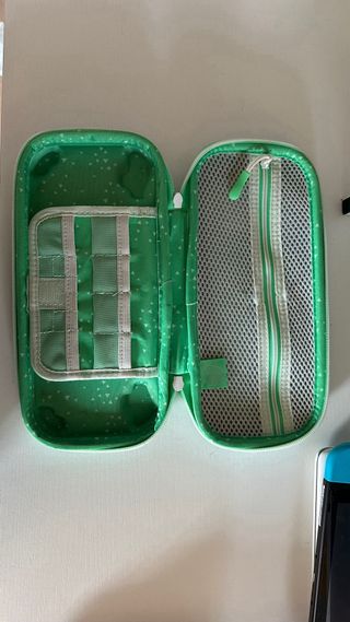 Nintendo Switch + 5 juegos y accesorios