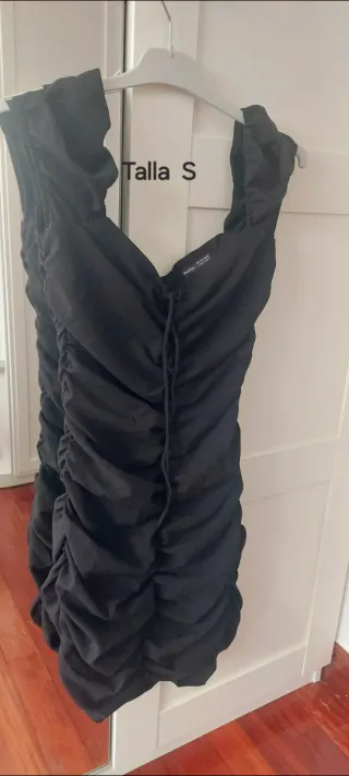 " 6 "Vestidos Fiestas y mono   talla S.