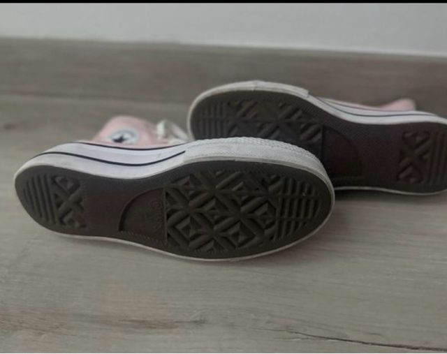 Plataforma Converse rosa tamanho 35