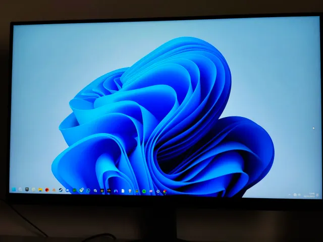 Monitor LG 24 144Hz 1ms Freesync Premium