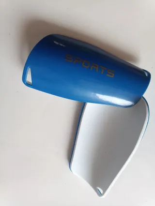 Espinilleras deportivas azules