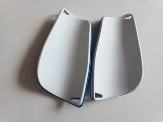 Espinilleras deportivas azules