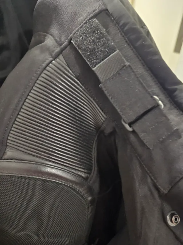 Chaqueta Dainese Vintage. Hombre Negra