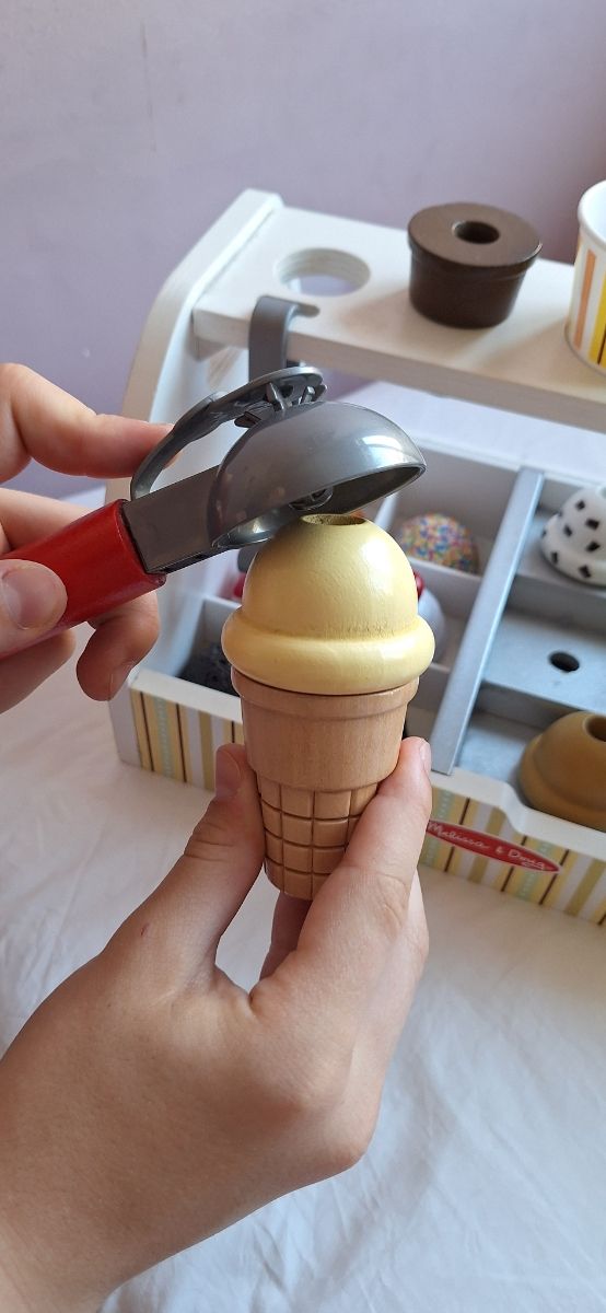 Puesto de helados Melissa & Doug