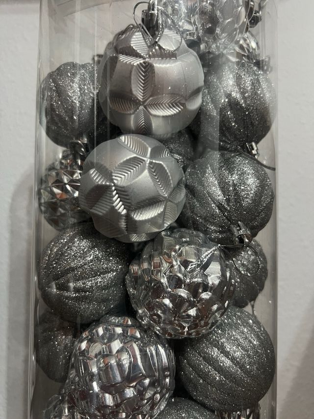 Adornos Navideños Plateados para Árbol