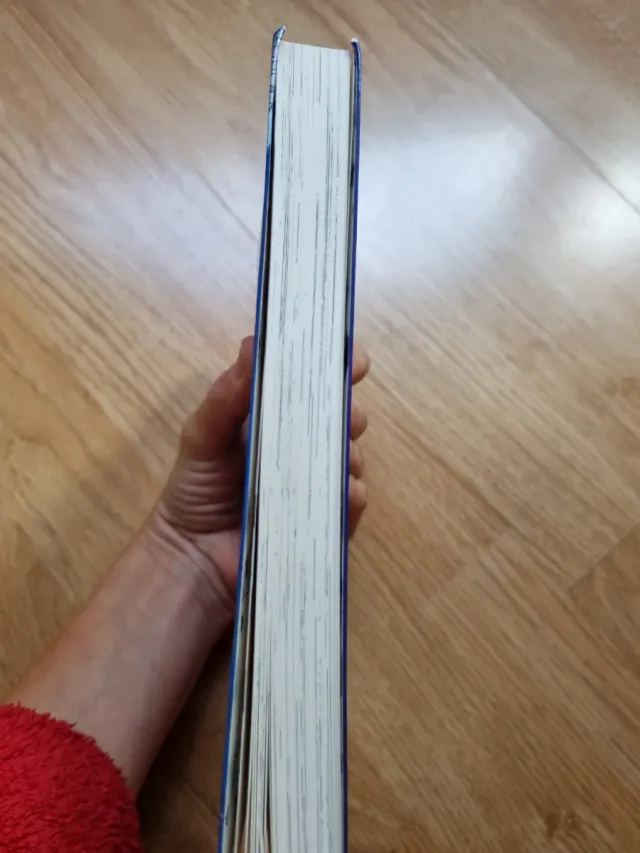 Kika Superbruja y el libro de hechizos (Kika Su...