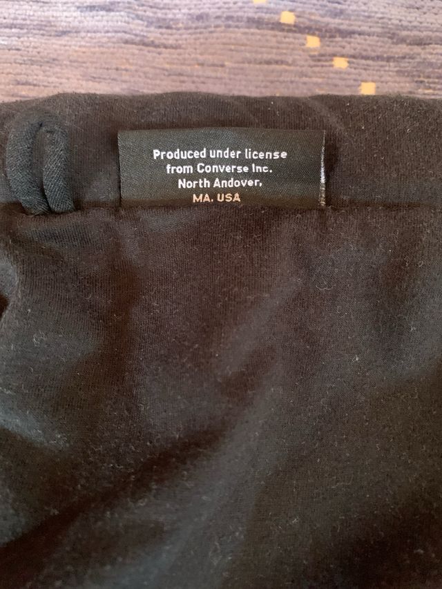 Chaqueta Converse Transparente Negra y Blanca