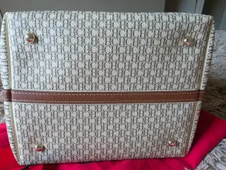 Bolso Modelo Matryoshka de Carolina Herrera