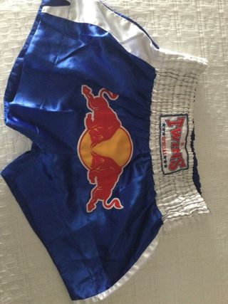 Pantalón Corto Muay Thai Twins. Talla L