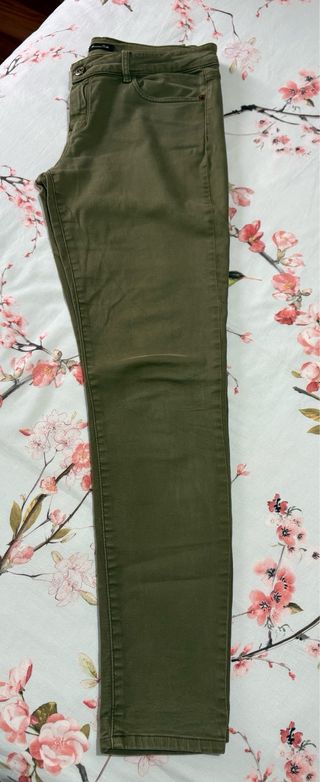 Pantalón skinny Massimo Dutti verde oliva