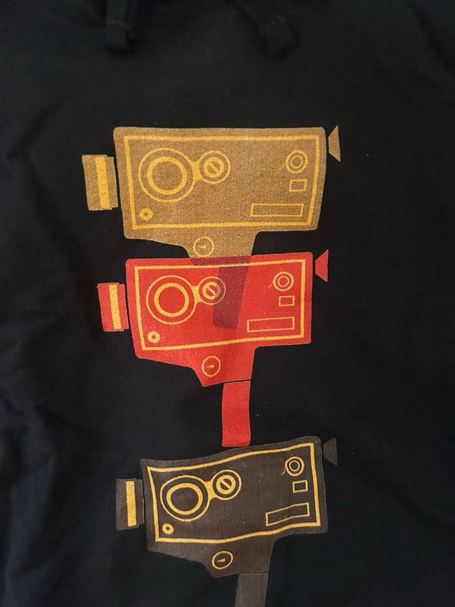 Felpa nera Kodak con stampa videocamere