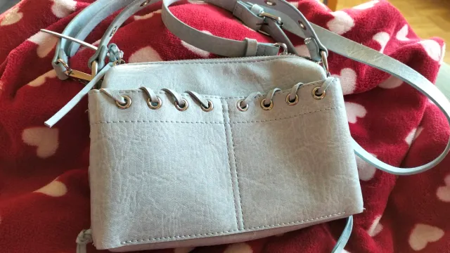 Bolso bandolera azul claro con cordones