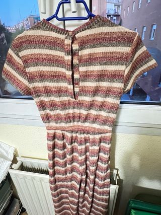 Mono a rayas de punto