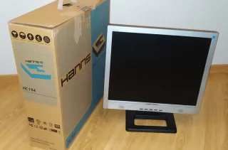 Pantalla Hanns G 19 "Pie Extensible y Giratorio.