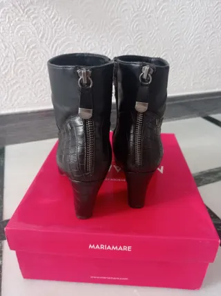 Botines MARIAMARE Negros