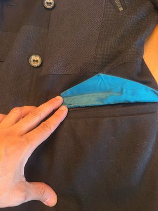 Abrigo Desigual Negro y Gris