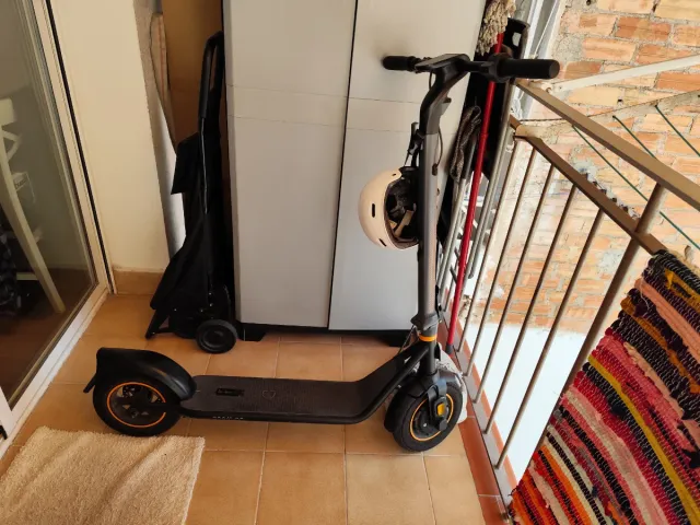 Patinete Cecotec Congo Homologado Con batería.