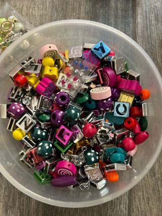 Kit para hacer pulseras y bisutería