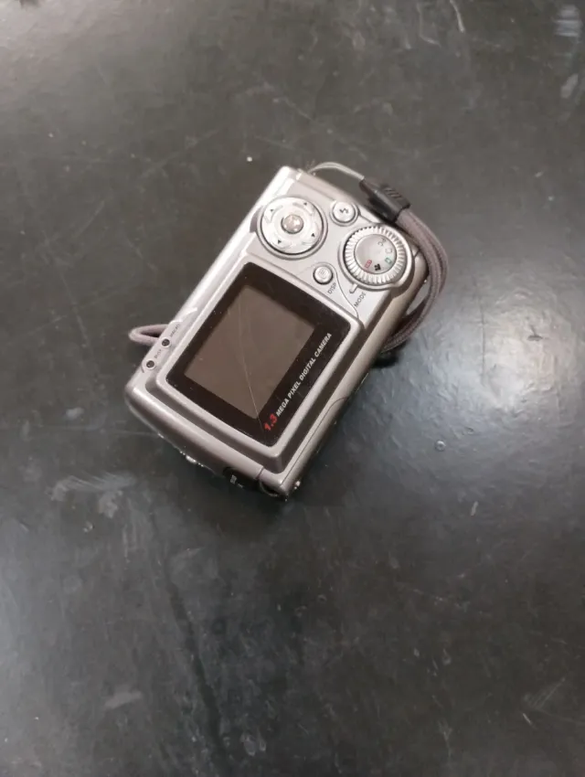 Cámara Vivitar Vivicam 3330 Retro