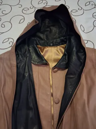 Chaquetón de piel marrón y negro
