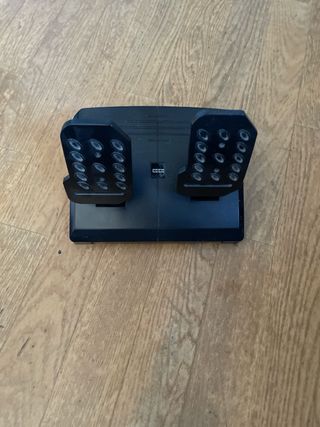 Volante y pedales Hori PS4