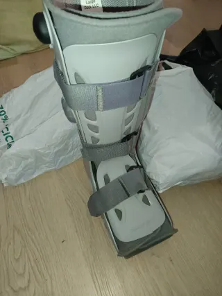 Bota ortopédica DJO post-cirugía