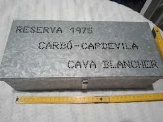 Caja de Acero CARBÓ-CAPDEVILA Reserva 1975
