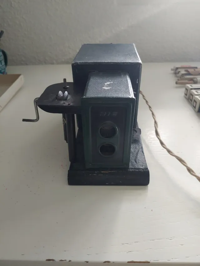 Proyector de películas antiguo Nic con peliculas.