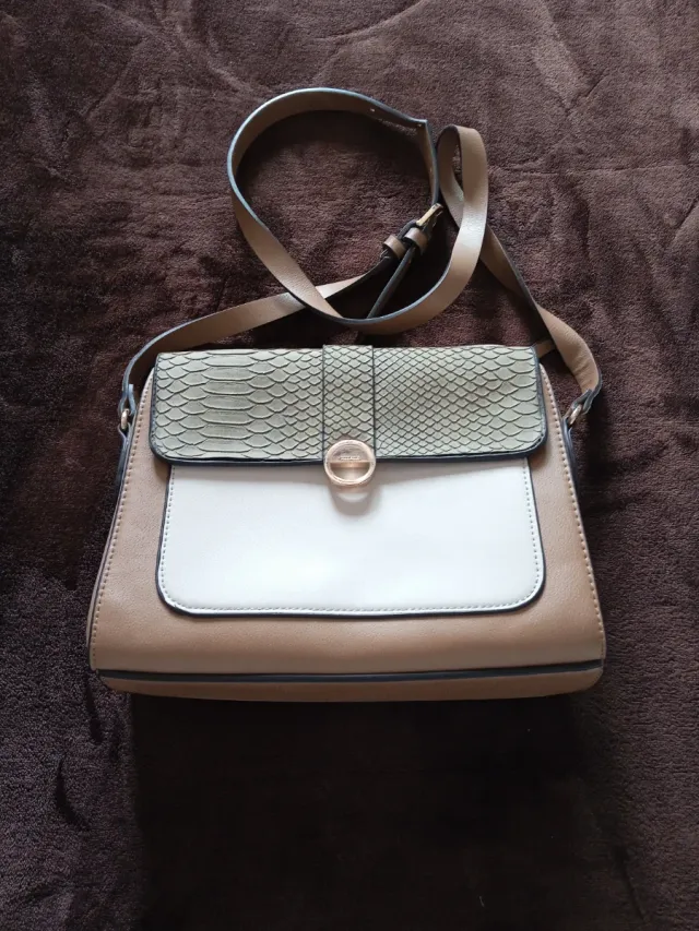 Bolso Parfois tricolor beige, verde y blanco