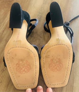 Sandalias Vince Camuto Negras con Brillantes