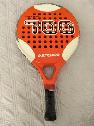 Pala de Pádel Artengo 700