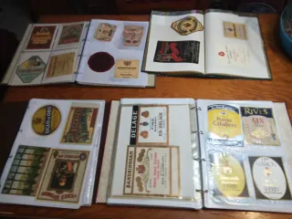 Collezione di etichette per vini e liquori