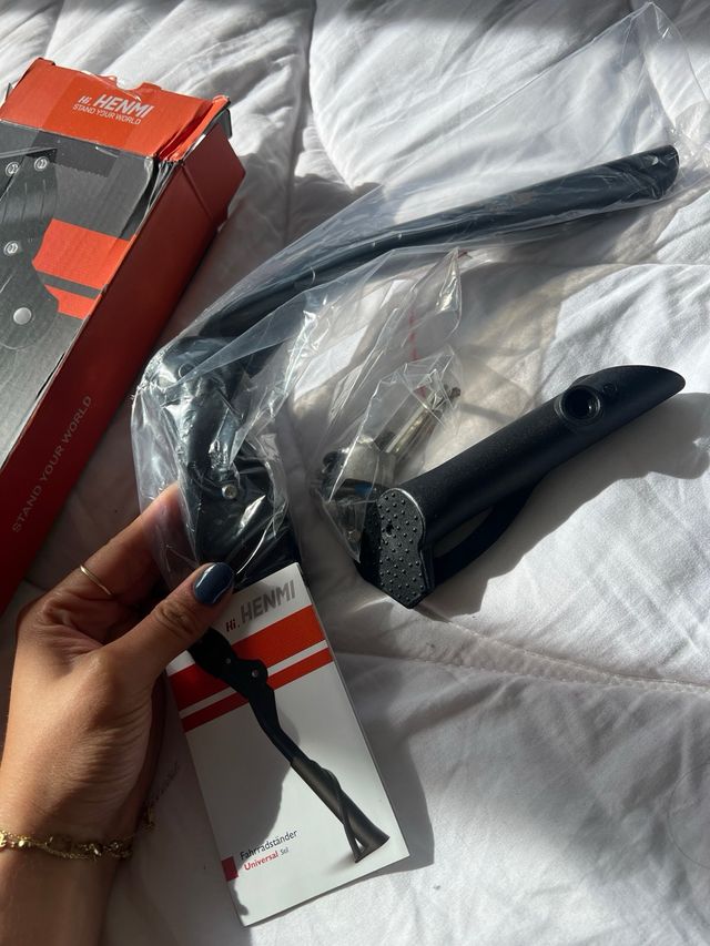 Soporte lateral universal para bicicleta Hi.Henmi