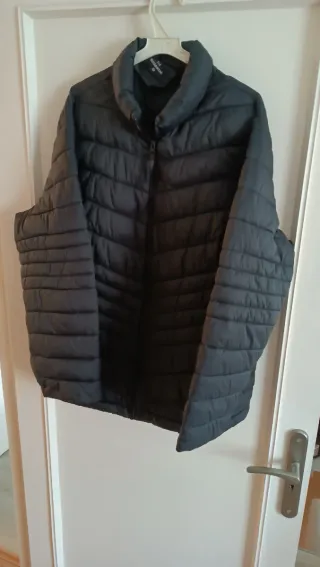 Cazadora acolchada negra mujer