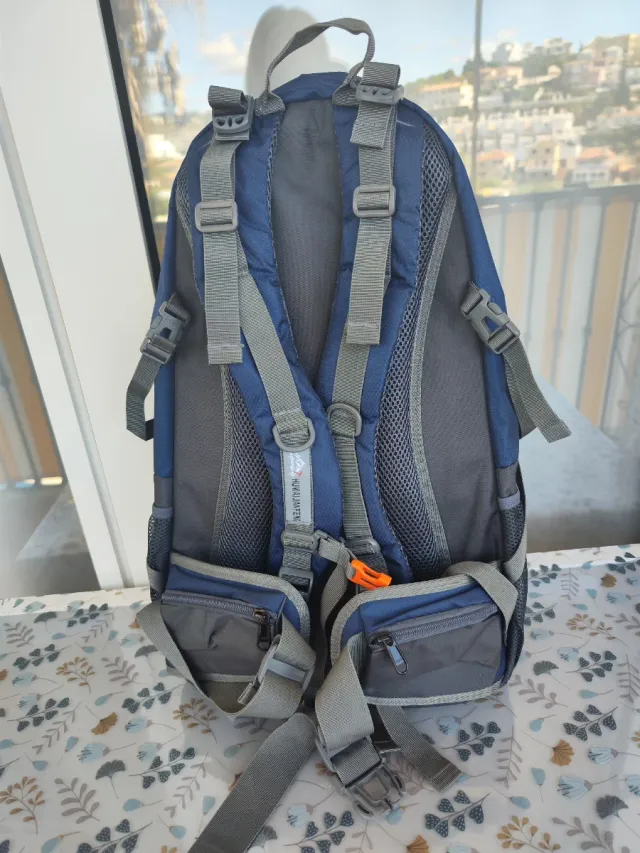 Mochila de Montaña 50L Nueva, Huejianreng.