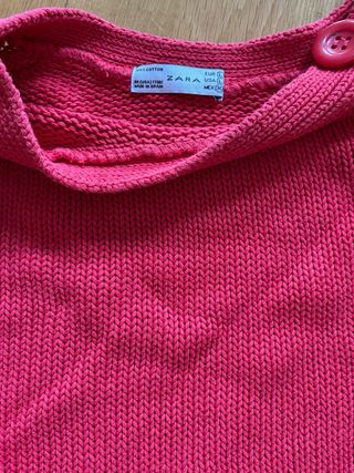 Jersey rojo con botones